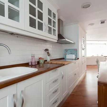 Lovelyloft Rambla 公寓 *